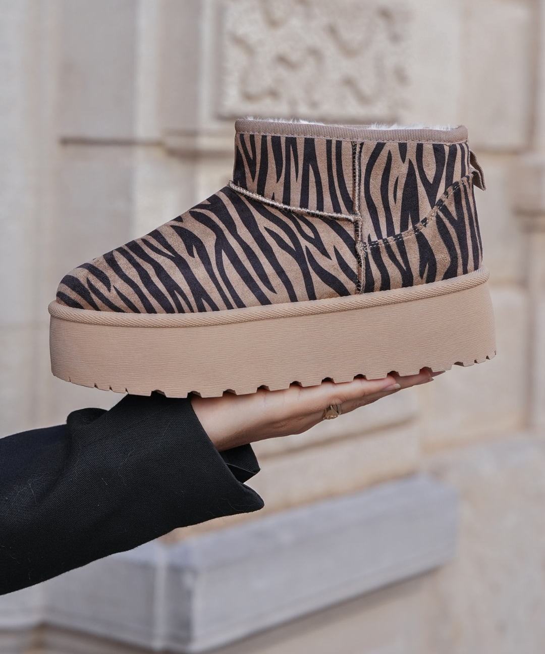 BOTTINES FOURRÉES PLATEFORME IMPRIMÉ ZÈBRE - Casualmode.fr