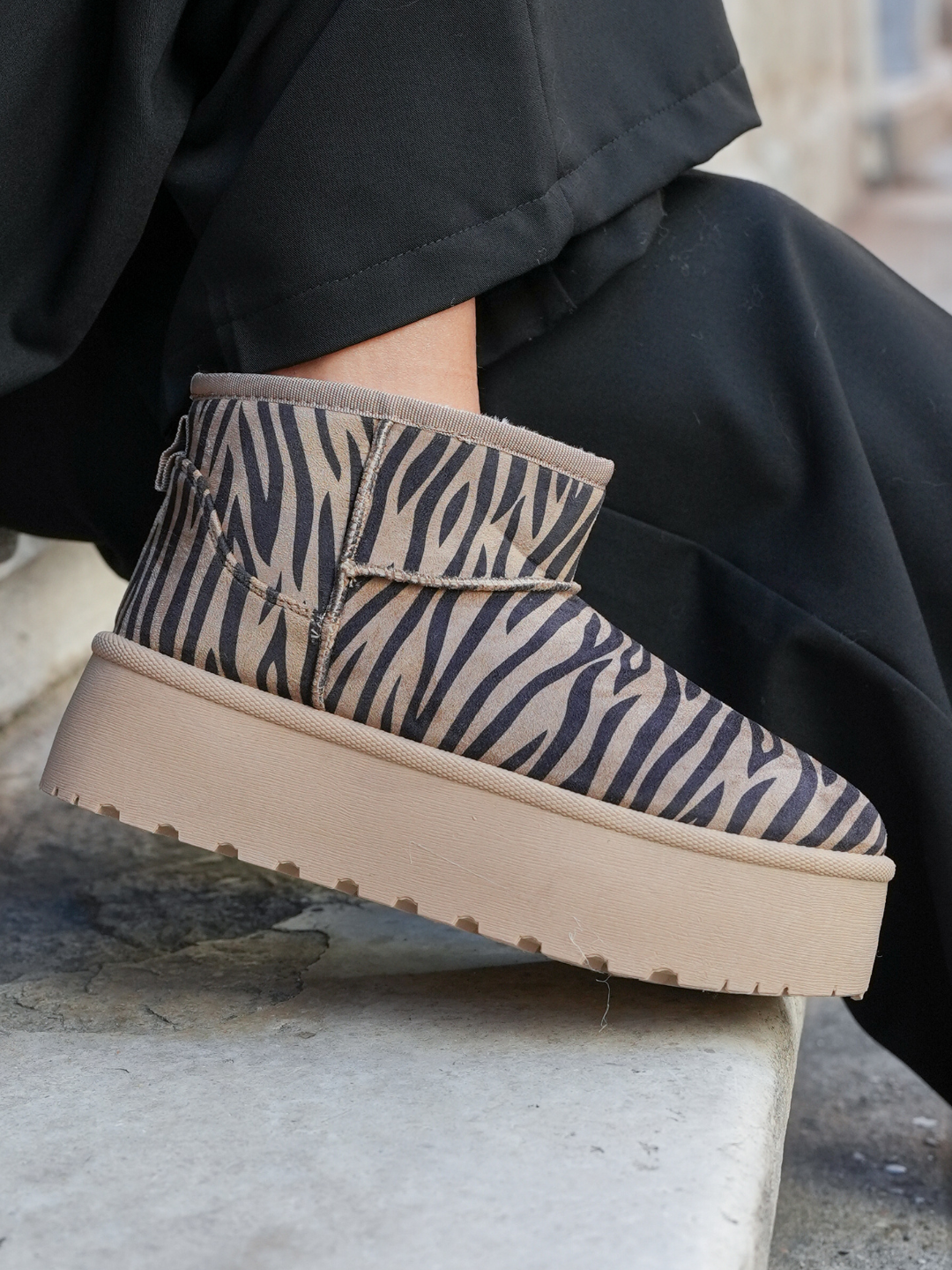BOTTINES FOURRÉES PLATEFORME IMPRIMÉ ZÈBRE - Casualmode.fr