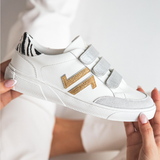 BASKETS BLANCHES À SCRATCHS DÉTAIL ZÈBRE